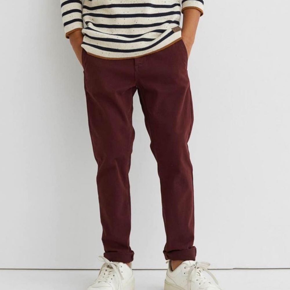 New H&M Boys Slim Fit Chinos. Size 14 (11-12 Years). Originally $25.